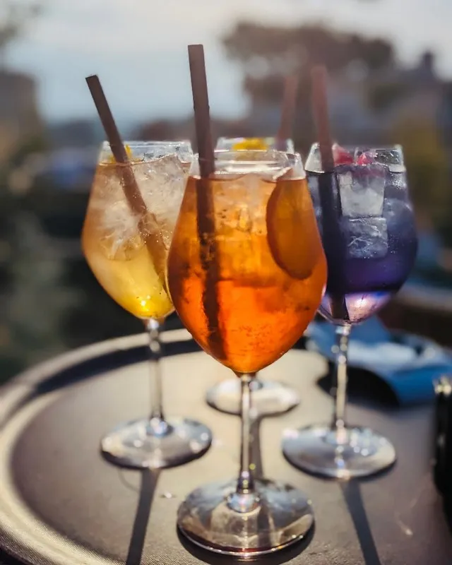 Boissons, Antibes, L'Ôstral