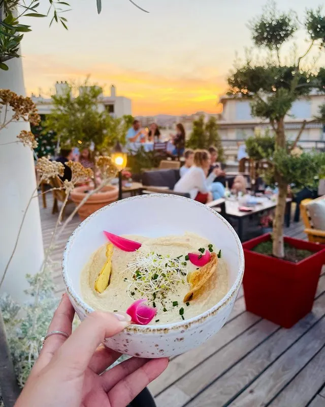Plats, Antibes, L'Ôstral