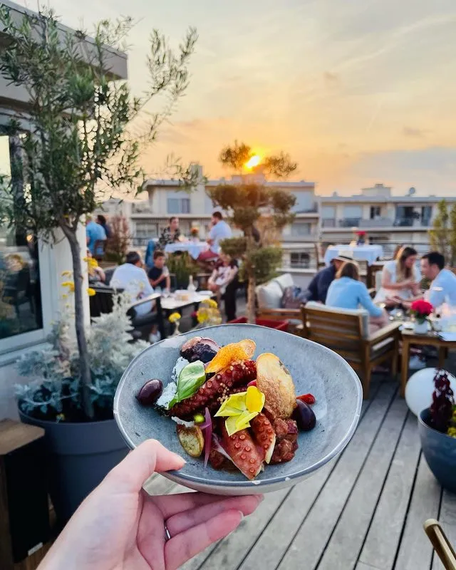Plats, Antibes, L'Ôstral